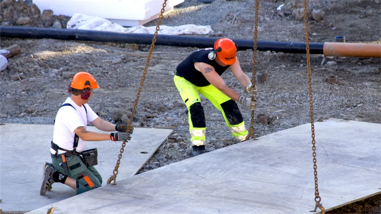 Arbete på byggarbetsplats